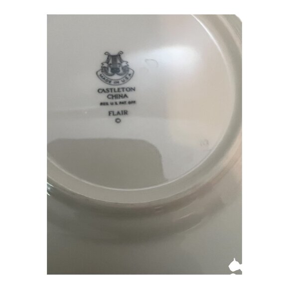 Flair Castleton Collection Bread and Butter Plates Set of 8 Silver Gray Floral - Picture 9 of 9